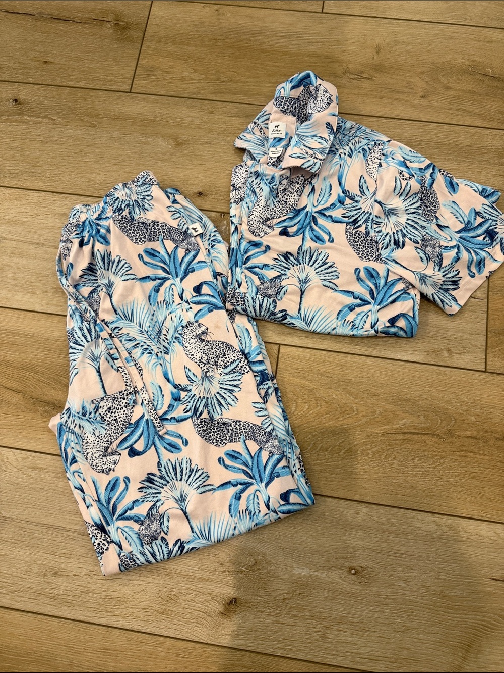 Echo Women’s Pajamas Set - Blue on Light Pink size S
